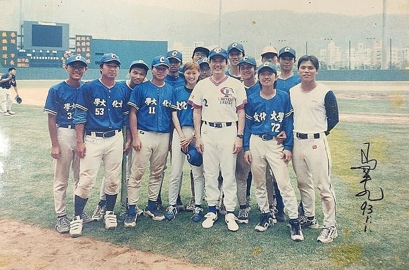 伴球隊30年南征北討，文化乙組棒球的「老大」江通直