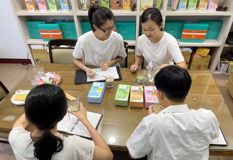 在生活忙碌之餘，從「食」根本出發，享受純粹的每一天－輕·蒔光